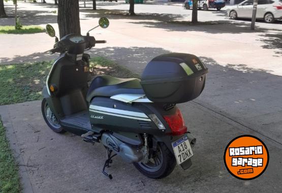 Motos - Kymco Like 125 2023 Nafta 1400Km - En Venta