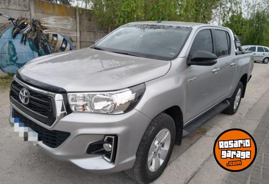 Camionetas - Toyota HILUX SR 2019 Diesel 87000Km - En Venta