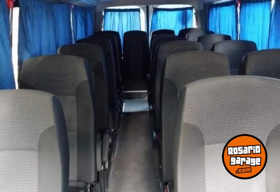 Utilitarios - Mercedes Benz Sprinter minibus 515 2013 Diesel 528000Km - En Venta