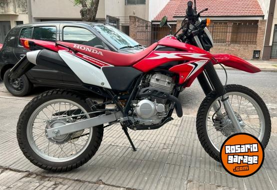 Motos - Honda XR 250 TORNADO 2022 Nafta 8500Km - En Venta