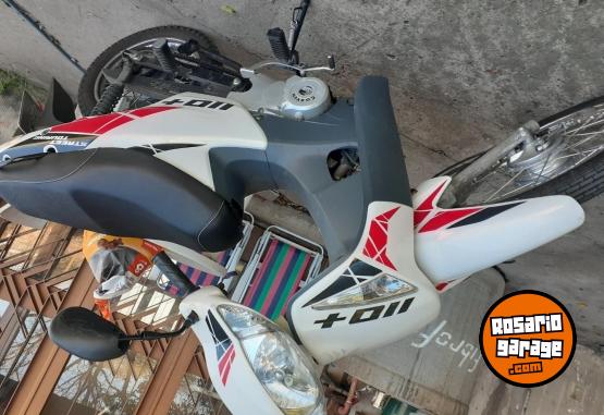 Motos - Corven Energy 2022 Nafta 15500Km - En Venta