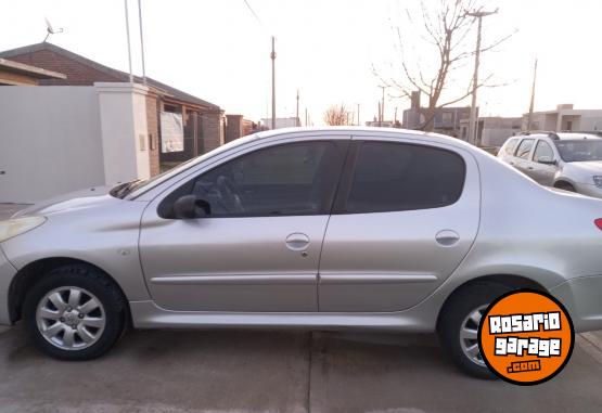 Autos - Peugeot 207 2011 Nafta 137000Km - En Venta