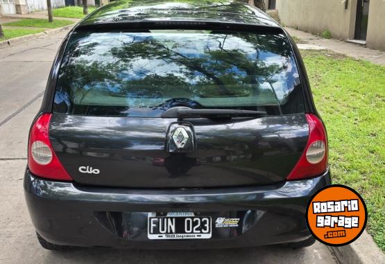 Autos - Renault Clio 2 2006 Nafta 219000Km - En Venta