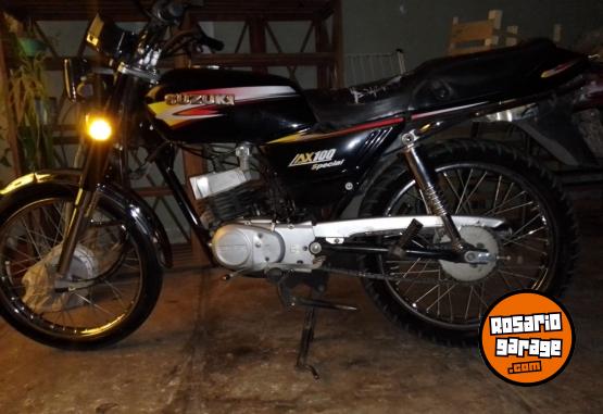 Motos - Suzuki AX100 Special 2012 Nafta 47400Km - En Venta