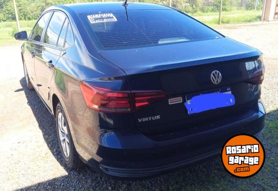 Autos - Volkswagen Virtus 2018 GNC 91000Km - En Venta