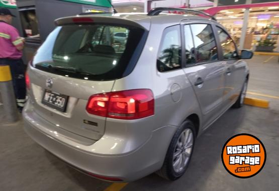 Camionetas - Volkswagen SURAN 1.6 8v 2013 GNC 119000Km - En Venta