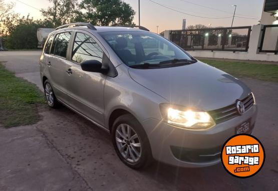 Camionetas - Volkswagen SURAN 1.6 8v 2013 GNC 119000Km - En Venta