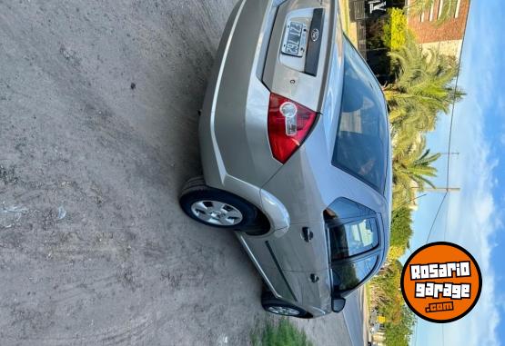 Autos - Ford Fiesta max 2007 GNC 202000Km - En Venta