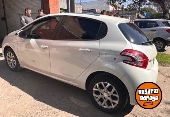 Autos - Peugeot 208 ALLURE 1.6 N 2014 Nafta 46000Km - En Venta