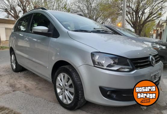 Autos - Volkswagen Suran Highline full 2011 GNC 145000Km - En Venta