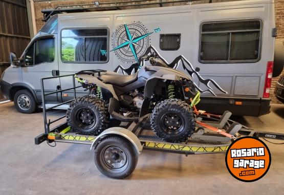 Cuatris y UTVs - Can Am Can am renegade 2013  8000Km - En Venta