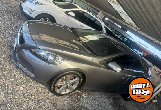 Autos - Volvo V40 T4 2017 Nafta 76301Km - En Venta