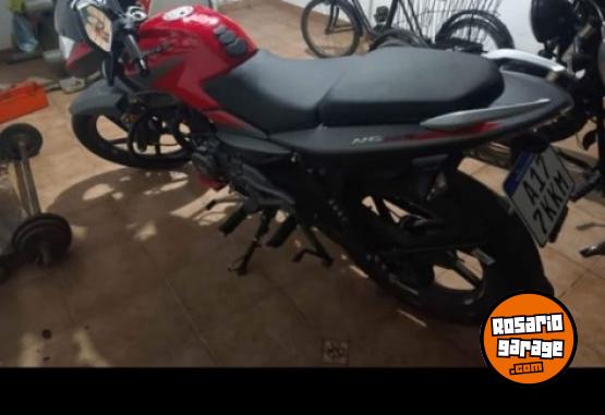 Motos - Bajaj rouser 125 2023 Nafta 3000Km - En Venta