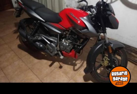 Motos - Bajaj rouser 125 2023 Nafta 3000Km - En Venta