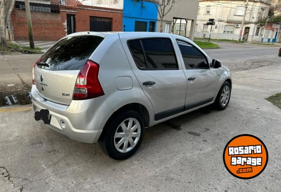 Autos - Renault SANDERO 2012 Nafta 137000Km - En Venta