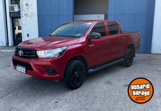 Camionetas - Toyota Hilux dx 2019 Diesel 132000Km - En Venta