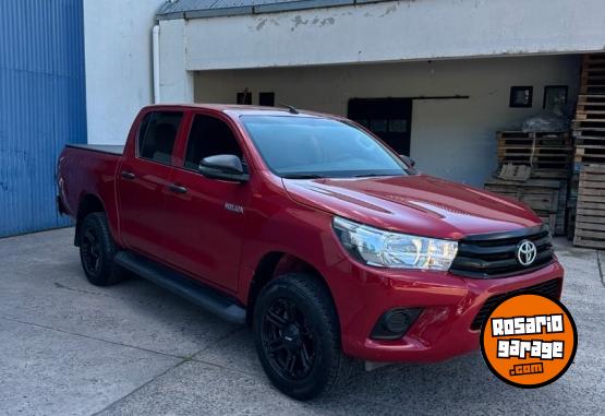 Camionetas - Toyota Hilux dx 2019 Diesel 132000Km - En Venta