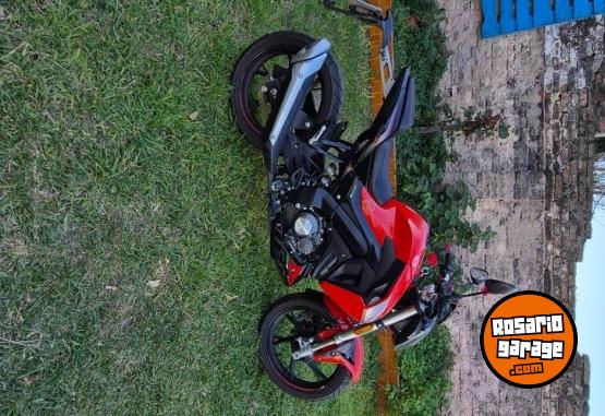 Motos - Benelli 180 S 2022 Nafta 9000Km - En Venta