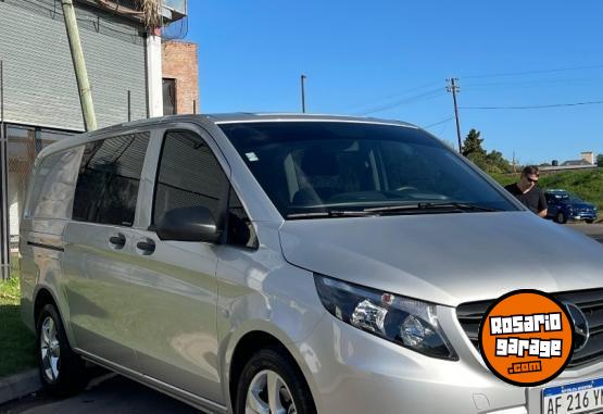 Utilitarios - Mercedes Benz Vito 2022 Diesel 10500Km - En Venta