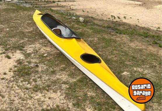 Deportes Náuticos - Vendo Kayak Doble Baum con Cama en Puerto de Palos - En Venta