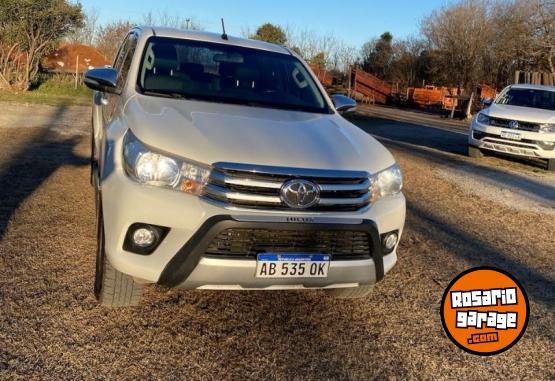 Camionetas - Toyota SRV 4x4 2017 Diesel 145000Km - En Venta