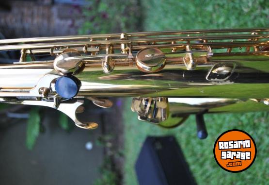 Instrumentos Musicales - VENDO SAXOFON TENOR  YAMAHA YTS 62 CON ACCESORIOS -PROFESIONAL- - En Venta