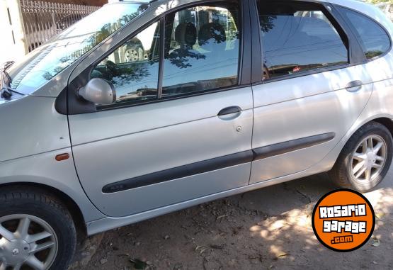 Autos - Renault Scenic 2003 Nafta 255000Km - En Venta