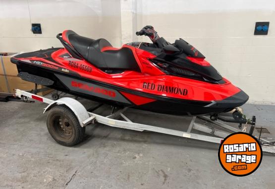 Embarcaciones - Sea doo rxt 300 rs 94hs 2017 con trailer - En Venta