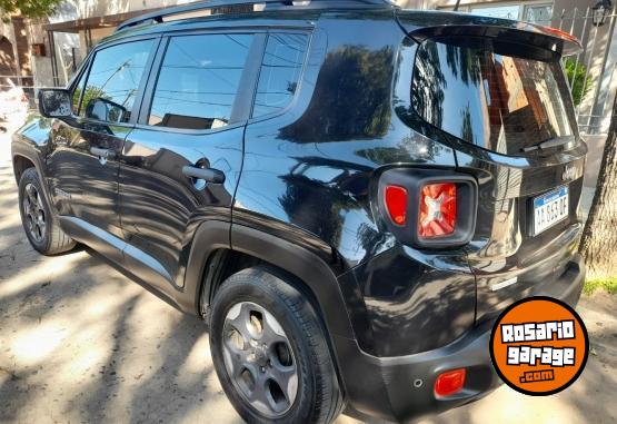 Camionetas - Chrysler Jeep Renegade 1.8 Sport 2017 Nafta 74000Km - En Venta