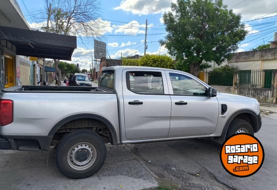 Camionetas - Ford Ranger 2023 Diesel 20000Km - En Venta