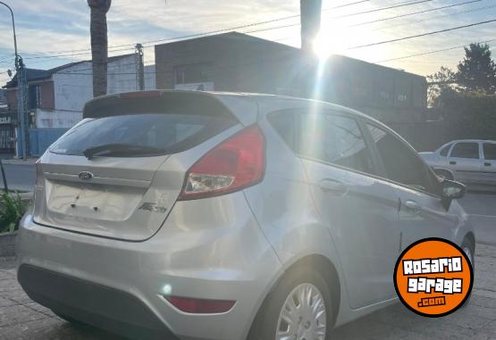 Autos - Ford Fiesta S 2015 Nafta 99000Km - En Venta