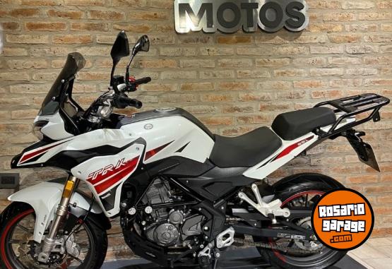 Motos - Benelli TRK 251 2021 Nafta 4000Km - En Venta