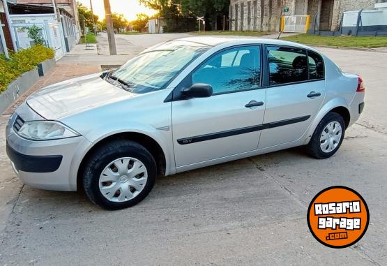 Autos - Renault Megane 2 Confort 2010 Nafta 280000Km - En Venta