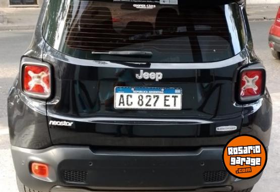 Camionetas - Jeep RENEGADE LONGITUDE FULL 2018 Nafta 65300Km - En Venta