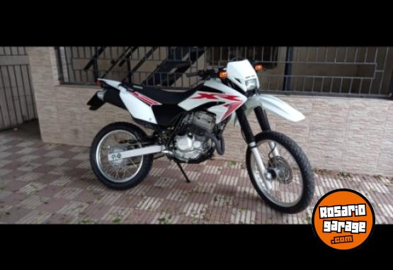 Motos - Honda Tornado 2018 Nafta 15900Km - En Venta