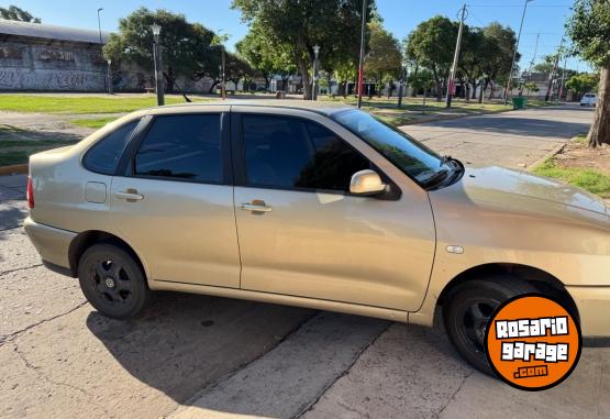 Autos - Volkswagen Polo 2004 GNC 175000Km - En Venta