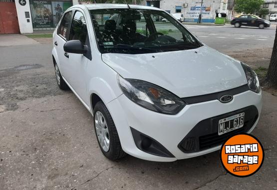 Autos - Ford Fiesta max 2013 Nafta 68000Km - En Venta