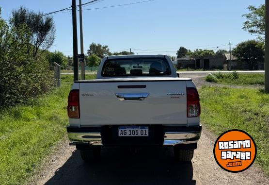 Camionetas - Toyota Hilux 2023 Diesel 1Km - En Venta