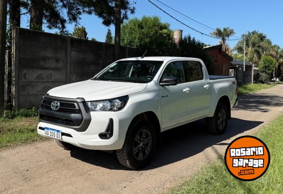 Camionetas - Toyota Hilux 2023 Diesel 1Km - En Venta