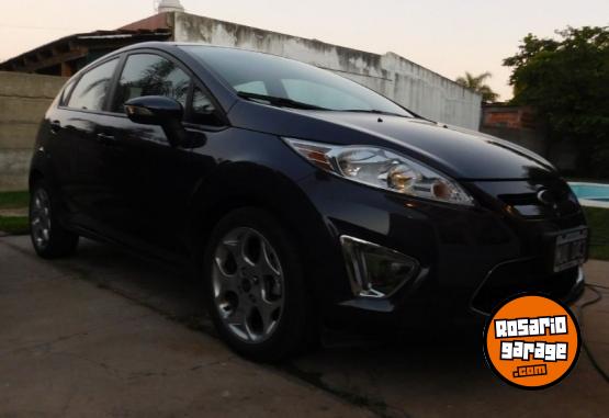 Autos - Ford Fiesta Kinetic Titanium 2013 Nafta 65000Km - En Venta