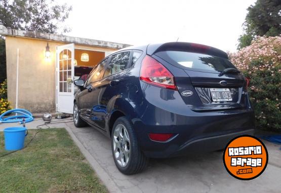 Autos - Ford Fiesta Kinetic Titanium 2013 Nafta 65000Km - En Venta