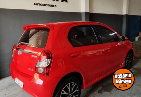 Autos - Toyota Etios 2018 Nafta 80000Km - En Venta