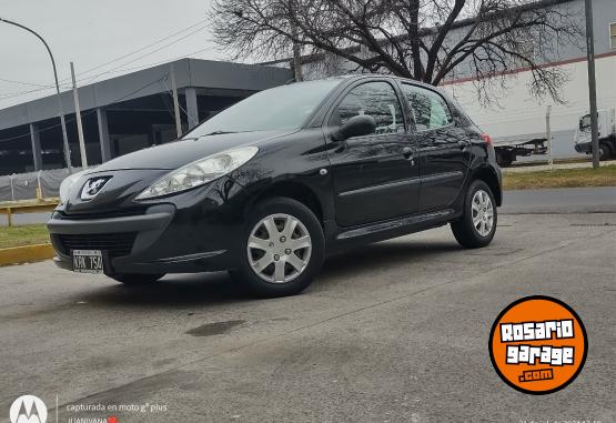 Autos - Peugeot 2011 2011 Nafta 90000Km - En Venta