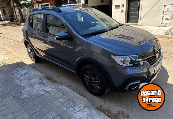 Autos - Renault Sandero stepway intense 2023 Nafta 6800Km - En Venta