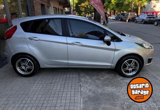 Autos - Ford Fiesta S plus 2017 Nafta 80000Km - En Venta