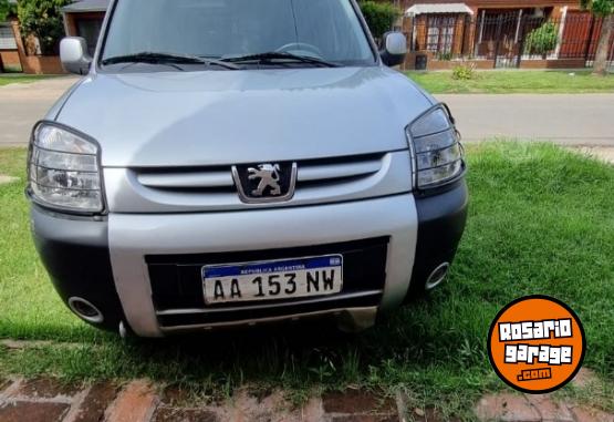 Utilitarios - Peugeot Partner Patagonica 2016 Diesel 88000Km - En Venta