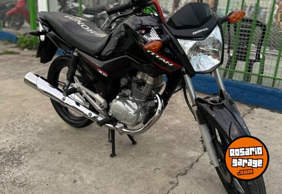 Motos - Honda New titan 2020 Nafta 20000Km - En Venta