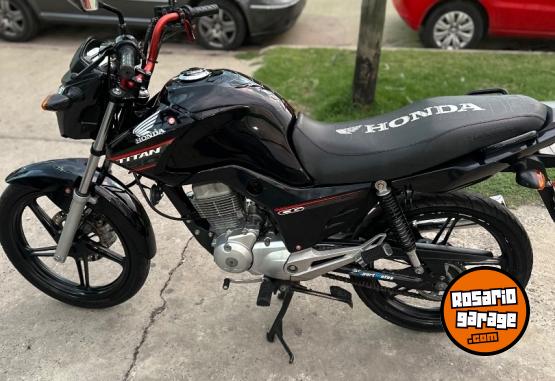 Motos - Honda New titan 2020 Nafta 20000Km - En Venta