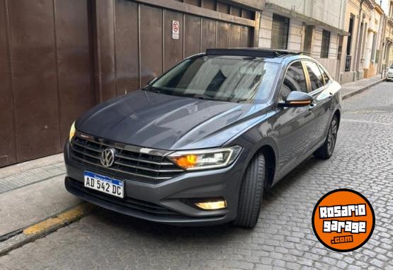 Autos - Volkswagen Vento 2019 Nafta 73000Km - En Venta