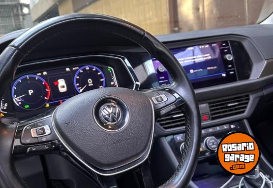 Autos - Volkswagen Vento 2019 Nafta 73000Km - En Venta